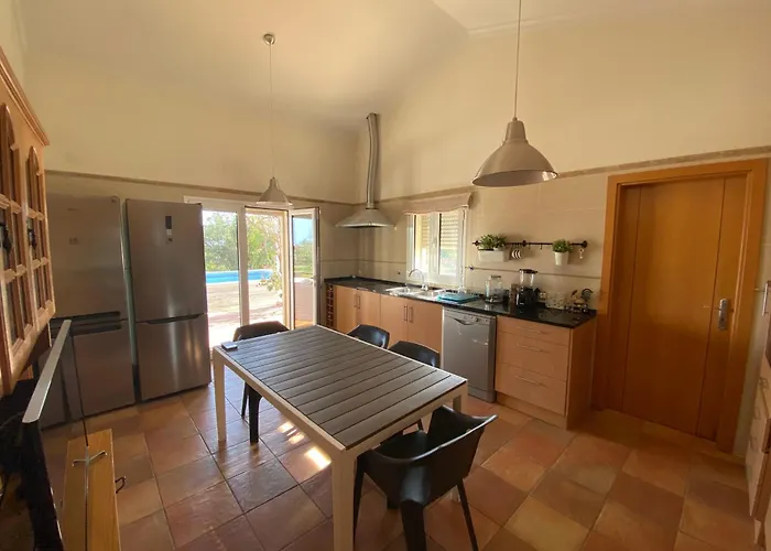 Villa Charming With Pool Close To Faro Portugal *