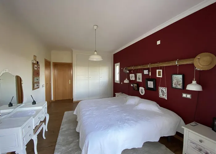 Charming With Pool Close To Faro Portugal Villa *