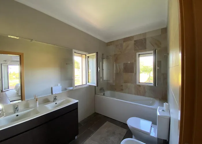 Villa Charming With Pool Close To Faro Portugal Laranjeira (Faro)